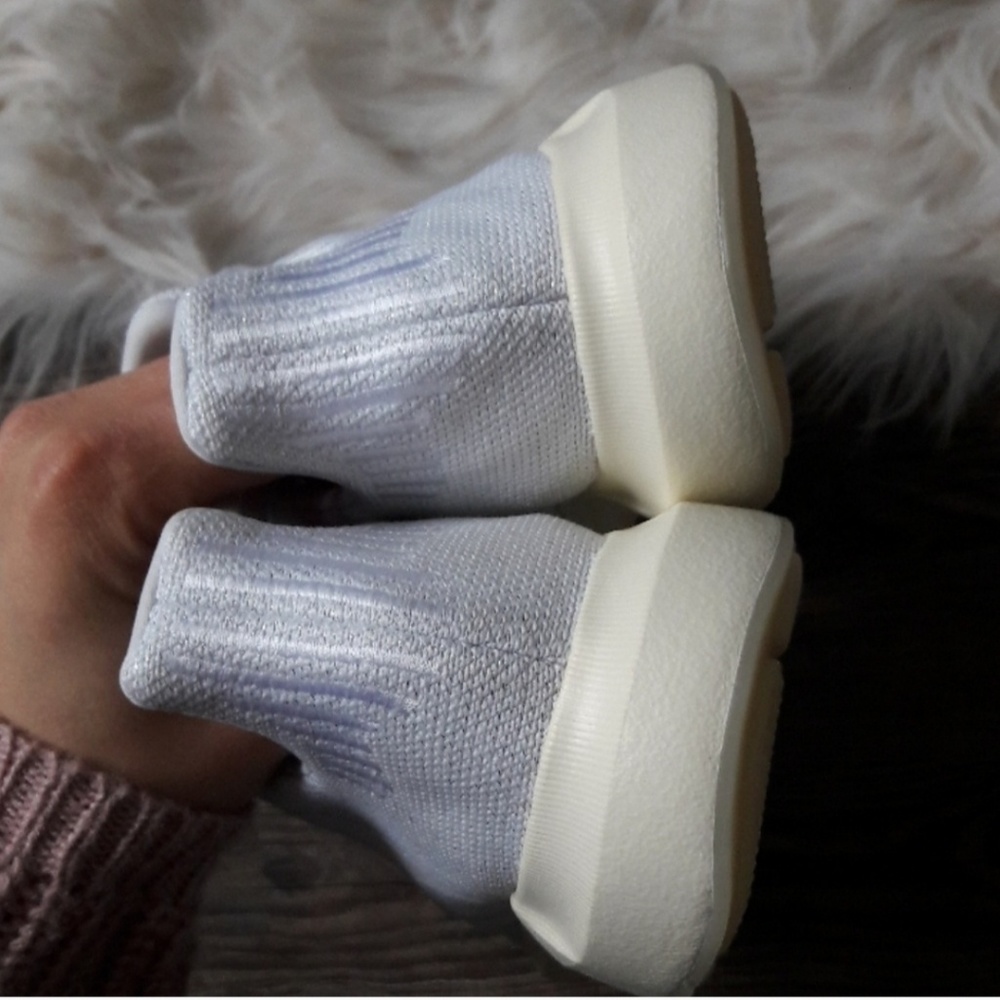 NEW adidas Swift Run - Picture 6 of 7